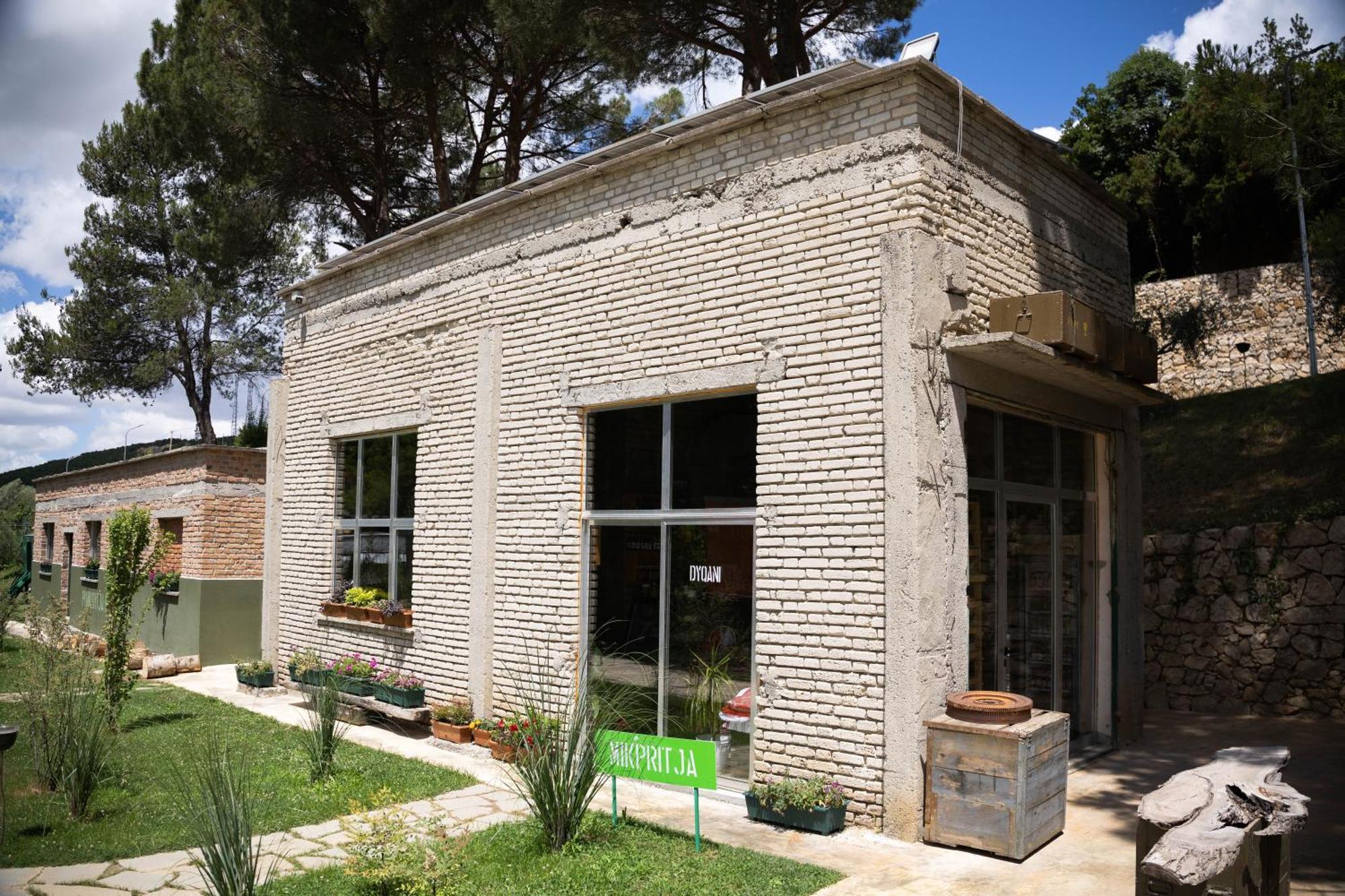 Kazerma E Cerenit Ξενοδοχείο Surrel Εξωτερικό φωτογραφία